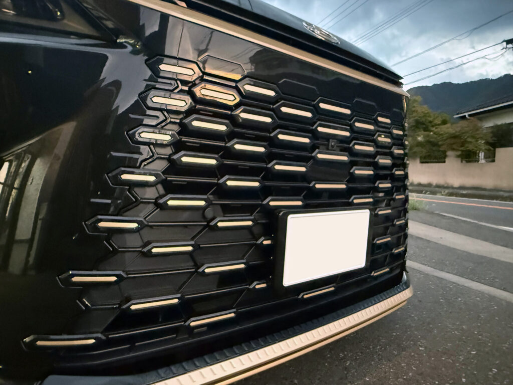 【事例紹介】レクサスLM フロントフルプロテクション＆ラッピング施工