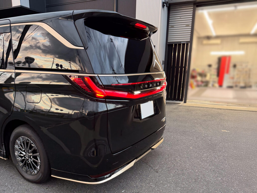 【事例紹介】レクサスLM フロントフルプロテクション＆ラッピング施工